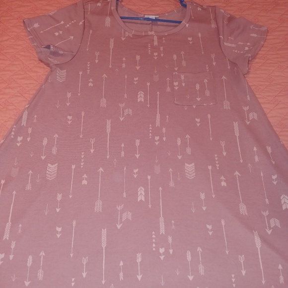 LuLaRoe Dresses & Skirts - LULAROE PINK ARROW CARLY! A UNICORN😍 LuLaRoe Dresses & Skirts - LULAROE PINK ARROW CARLY! A UNICORN😍